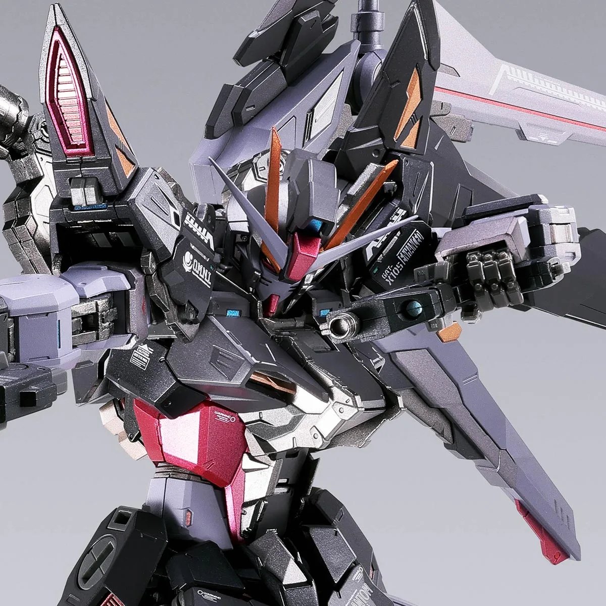 METAL BUILD Strike Noir Gundam — 20th Memorial Color